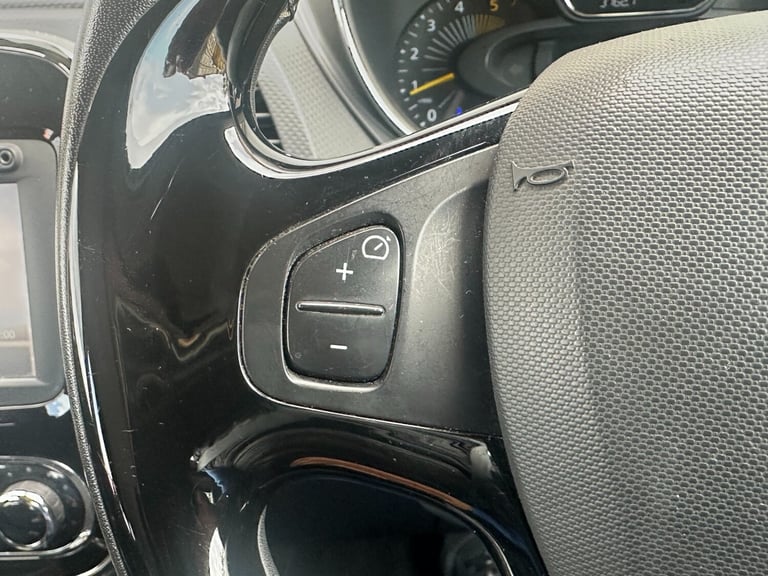 2014 Renault Captur 1.5 dCi 90 Dynamique MediaNav Energy 5dr HATCHBACK Diesel Manual