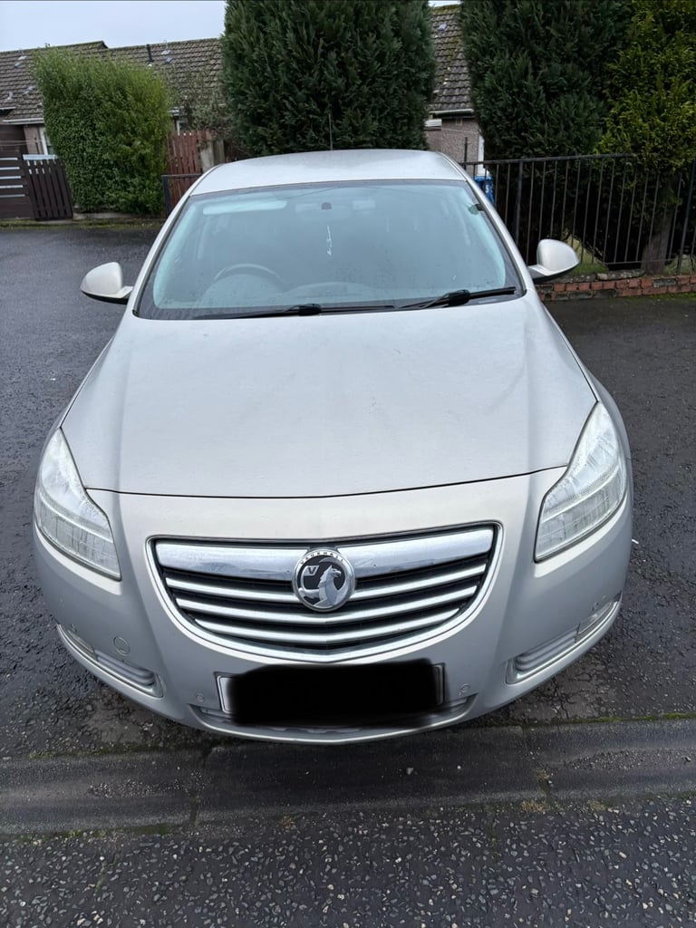 Vauxhall, INSIGNIA, Hatchback, 2011, Manual, 1956 (cc), 5 doors