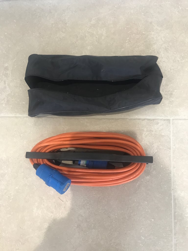 Caravan Mains connection lead