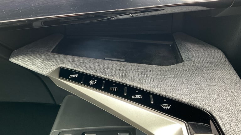 2025 Peugeot 3008 1.2 Hybrid 136 Allure 5dr e-DSC6 Petrol Estate Estate Petrol Automatic