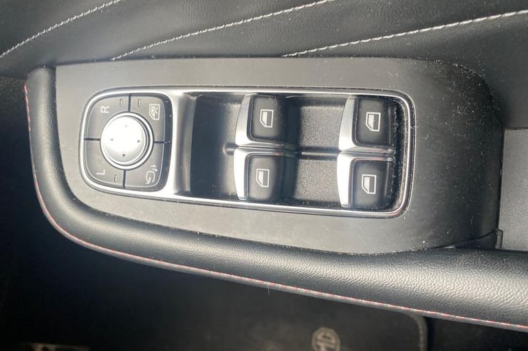 2022 MG MG HS 1.5 T-GDI PHEV Exclusive 5dr Auto ESTATE PETROL/ELECTRIC Automatic