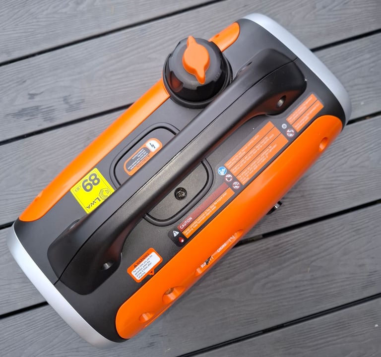 Petrol generator Black + Decker BXGNi900E 4-stroke petrol generator inverter generator 