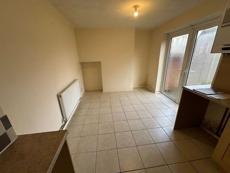 *B.C.H* 3 Bed Semi-Detached Home - Badsey Road, OLDBURY