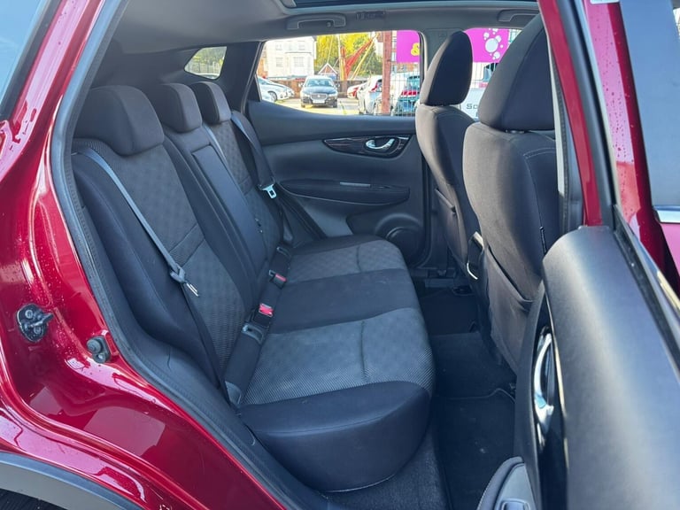 2017 Nissan Qashqai 1.5 dCi N-Connecta 2WD Euro 6 (s/s) 5dr HATCHBACK Diesel Manual