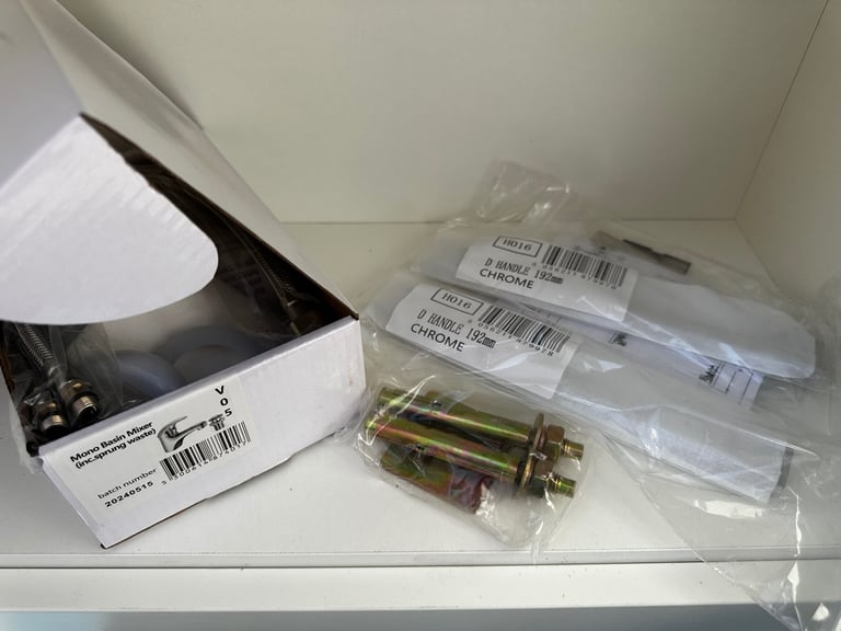 Bathroom vanity unit basin sink and tap