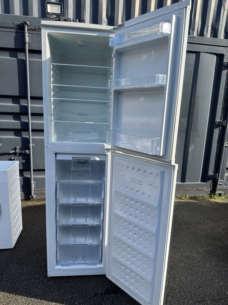 Beko Fridge Freezer 2m