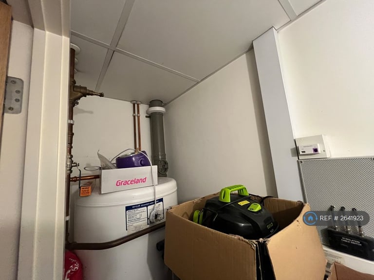 1 bedroom flat in Red Bank, Manchester, M4 (1 bed) (#2641923)