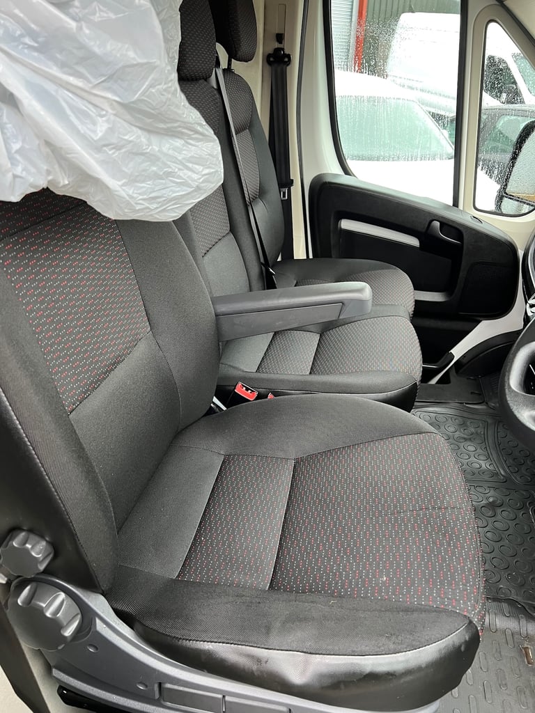 2021 Peugeot Boxer 2.2 BlueHDi L3H2 Professional Van 140ps 72k miles one owner full history  PANE...