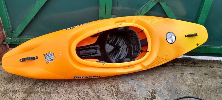 kayak Pyranha 232