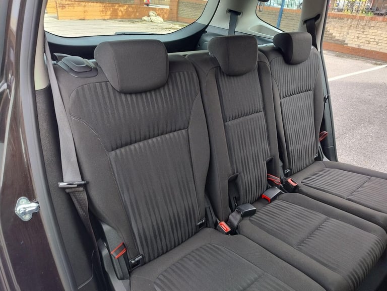 2014 Vauxhall Zafira Tourer 2.0 CDTi Exclusiv Auto Euro 5 5dr MPV Diesel Automatic