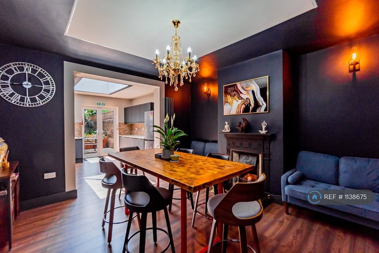 image for 6 bedroom house in High Street, Harmondsworth, West Drayton, UB7 (6 bed) (#1138675)