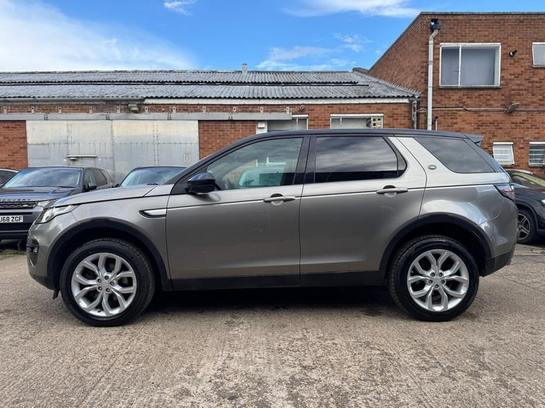 2017 Land Rover Discovery Sport 2.0 TD4 HSE 4WD Euro 6 (s/s) 5dr ESTATE Diesel Manual