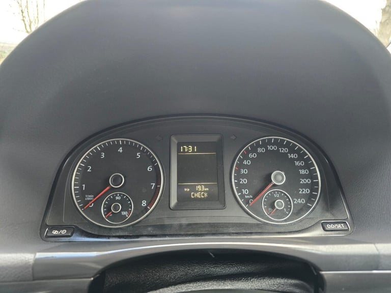 2012 Volkswagen Touran 1.4 TSI BlueMotion Tech SEL DSG Euro 6 (s/s) 5dr MPV Petrol Automatic