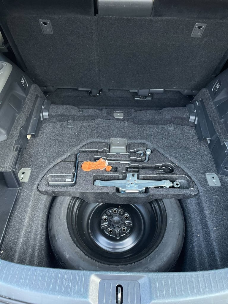 Toyota, 2011, 2360 (cc)