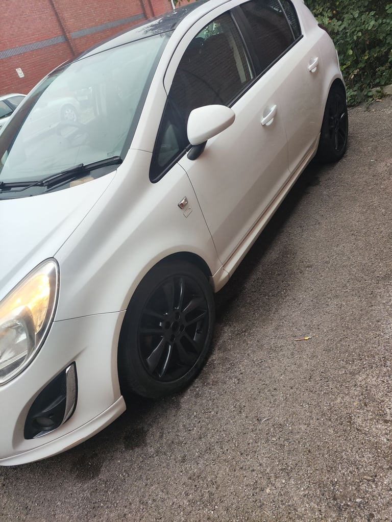 (NEW MOT) VAUXHALL Corsa Limited Edition SXI (5 door Rare)