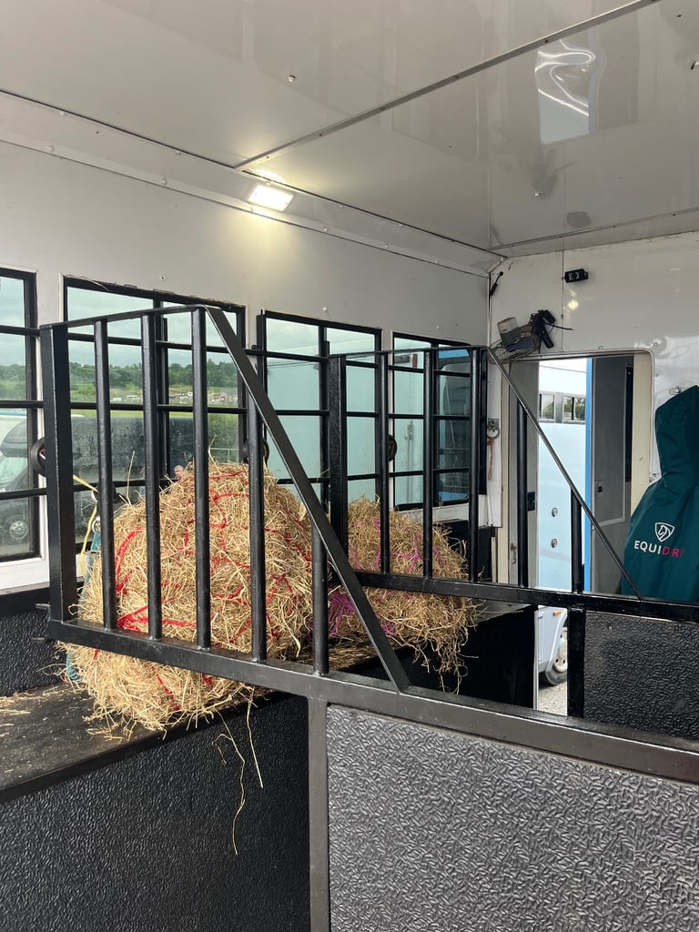 Horse lorry 7.5T