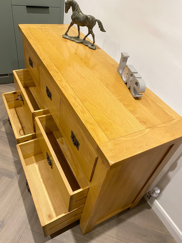 Large Oak Chest of Drawers 