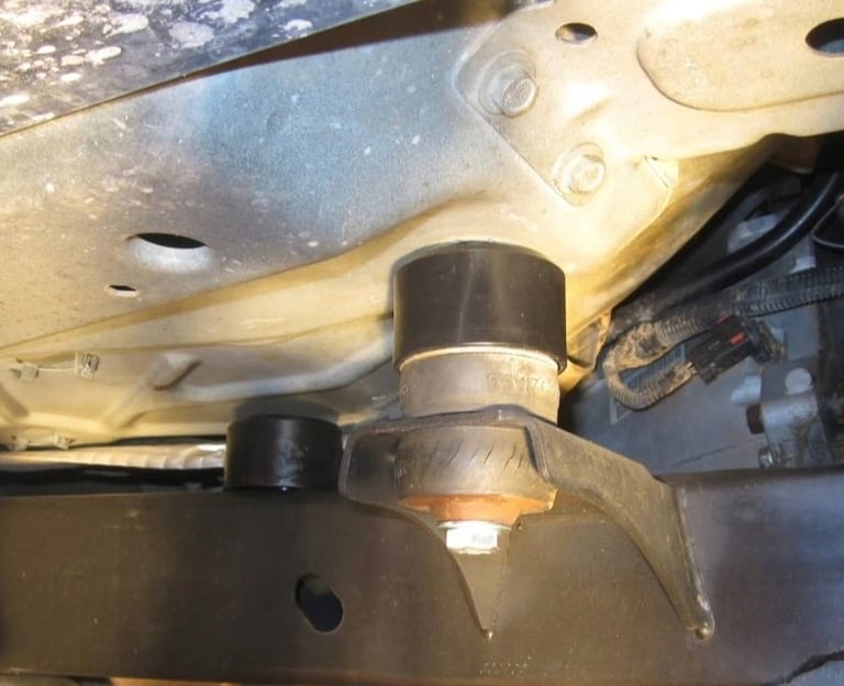 MITSUBISHI Shogun / Pajero Sport I / Body Lift 50mm / Lift 2 inches / screws 10.9