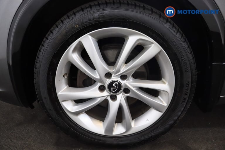 2017 Infiniti Q30 1.5d Premium Tech 5dr HATCHBACK DIESEL Manual