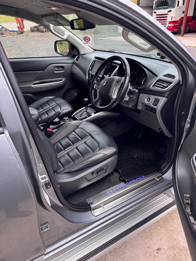 2018 Mitsubishi l200 barbarian full spec