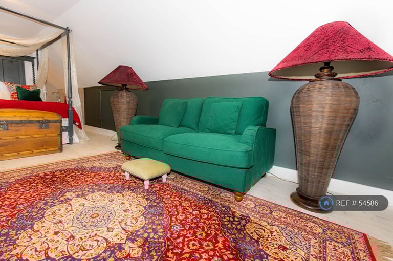 Studio flat in Pickwell Lane, Rh17 5Rh, RH17 (#54586)