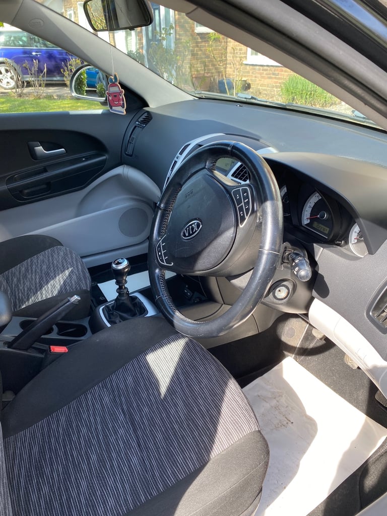 Kia, CEED, Hatchback, 2008, Manual, 1591 (cc), 5 doors