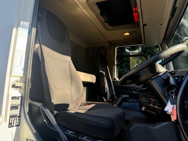 2013 DAF CF 65.220 sleeper Eurovac 1000 deep lift high volume combination tanker