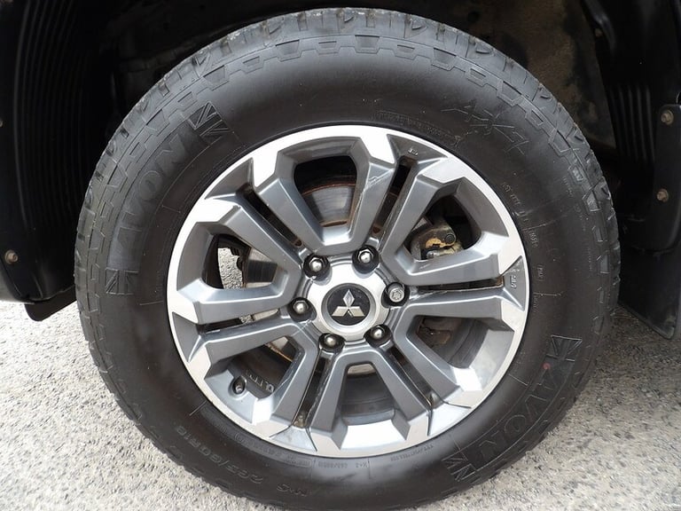 2020 Mitsubishi L200 Double Cab DI-D 150 Warrior 4WD PICK UP DIESEL Manual