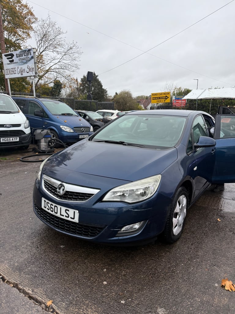 image for Vauxhall Astra 1.6
