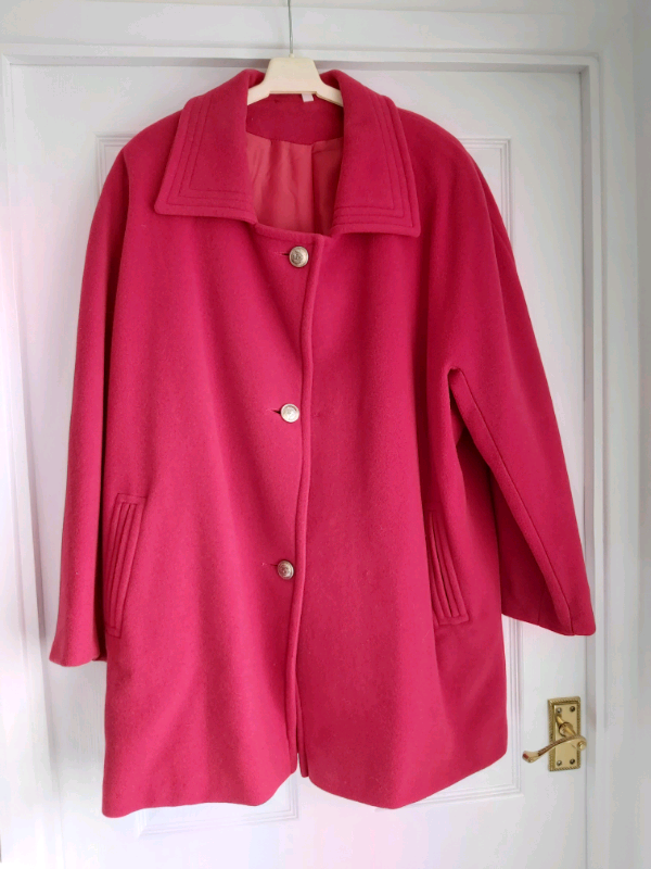 Cashmere & Wool ladies coat | in Gedling, Nottinghamshire | Gumtree