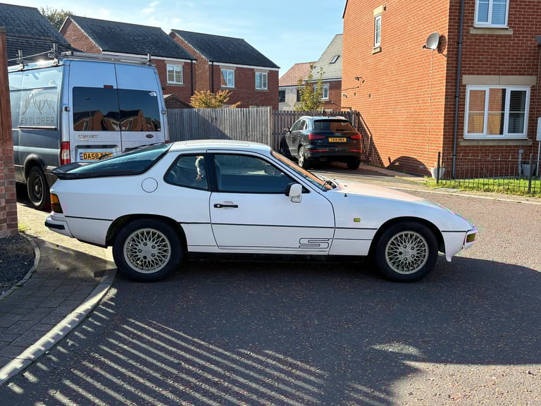 Porsche, 924 S, Saloon, 1987, 2479 (cc), 2 doors