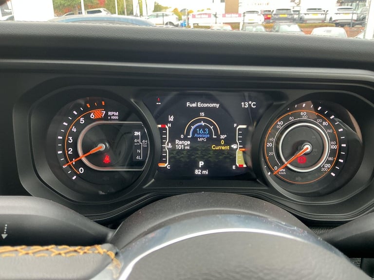 2025 Jeep Wrangler Sahara 2.0 272hp 4x4 Auto8 CONVERTIBLE Petrol Automatic