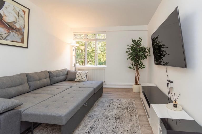 Bayswater ( W2 ) One Bedroom Apartment SHORT TERM LET near Hyde Park