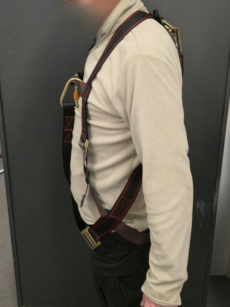 JSP FAR0201E Full Body Safety Harness + Rucksack (Worn Once)