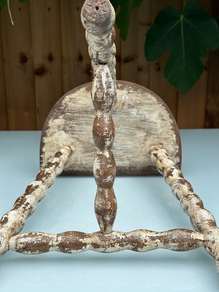 VINTAGE FRENCH BOBBIN LEG STOOL, DEMI LUNE TRIPOD PLANT STAND SIDE TABLE - H46cm - WILL POST!