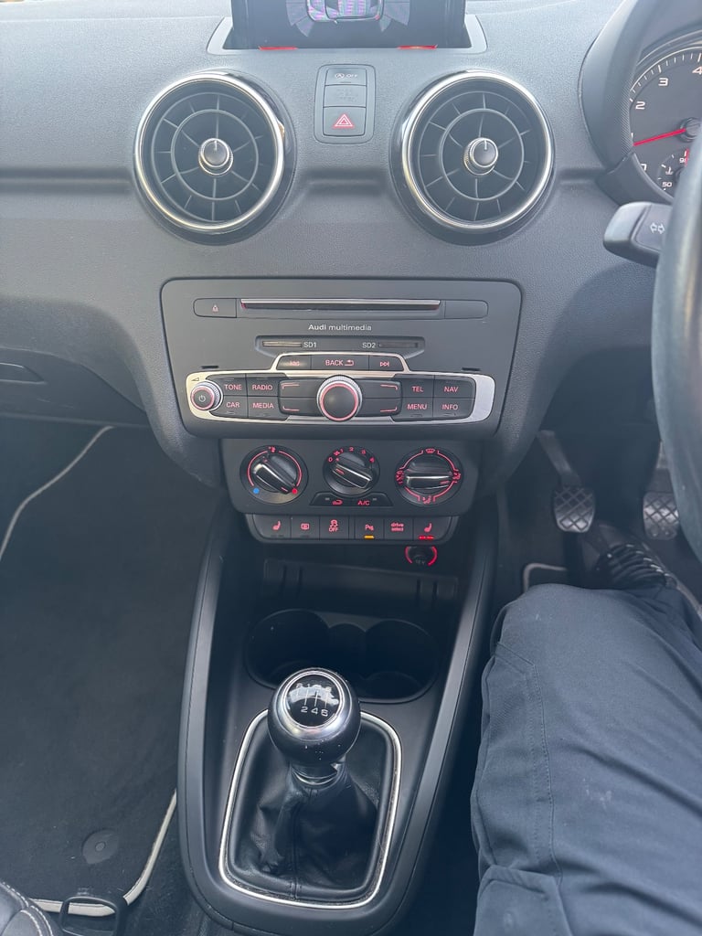 Audi, A1, Hatchback, 2015, Manual, 1395 (cc), 3 doors