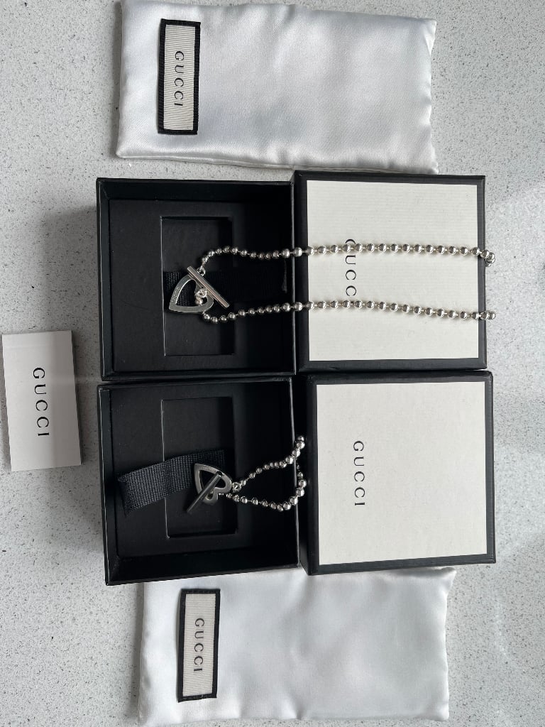 image for Gucci Toggle Heart Necklace & Bracelet Jewellery Set