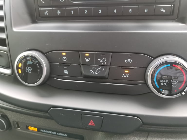 2018 Ford Transit Custom 2.0 TDCi 105ps Low Roof D/Cab Van PANEL VAN Diesel Manual