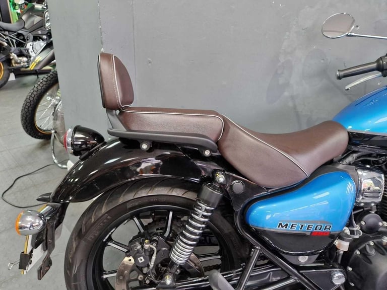 Royal Enfield METEOR 350 SUPERNOVA