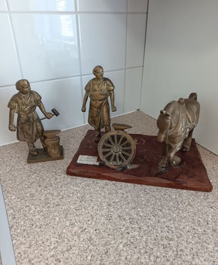 image for Vintage brass horse & blacksmith figurine set