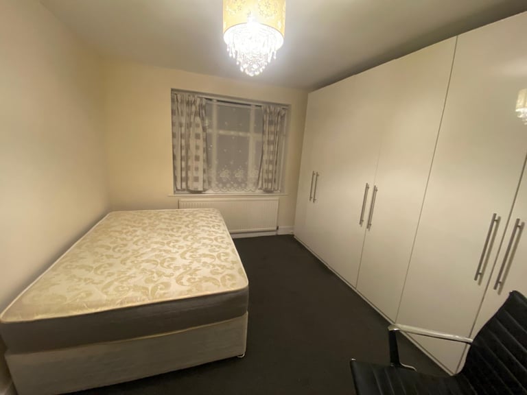650 Room to rent TW7 4AD 