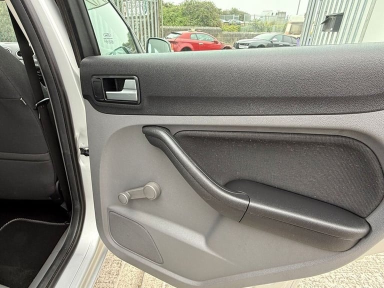 2009 09 FORD FOCUS 1.6 ZETEC HATCHBACK 5DR PETROL MANUAL (161 G/KM, 99 BHP)