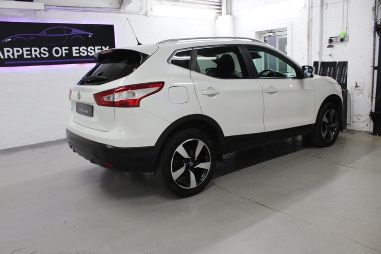2014 Nissan Qashqai 1.2 DIG-T n-tec+ 2WD Euro 5 (s/s) 5dr HATCHBACK Petrol Manual