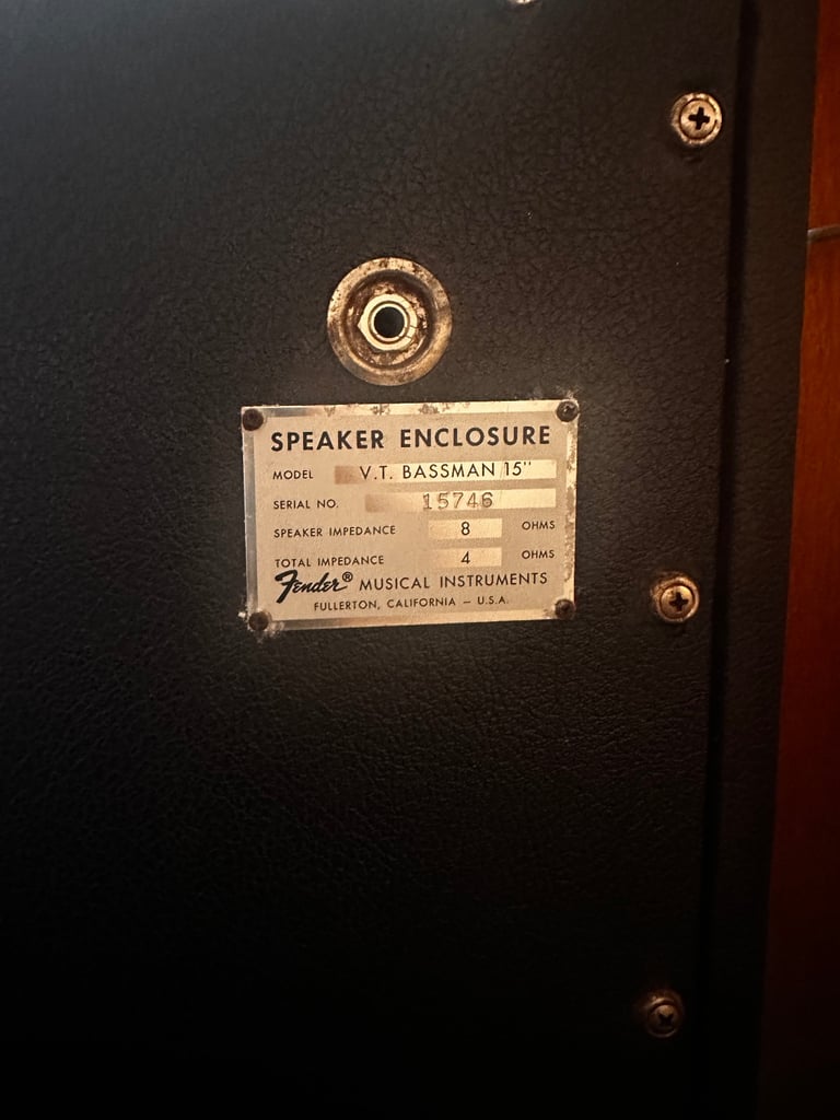 1970s Fender Bassman VT 15’’ Cabinet