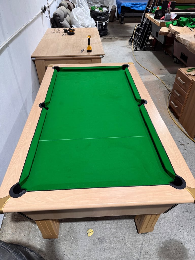 Pool table 🎱 7x4ft ▪️ Free Delivery & installation 🚚 New cloth + Rubbers