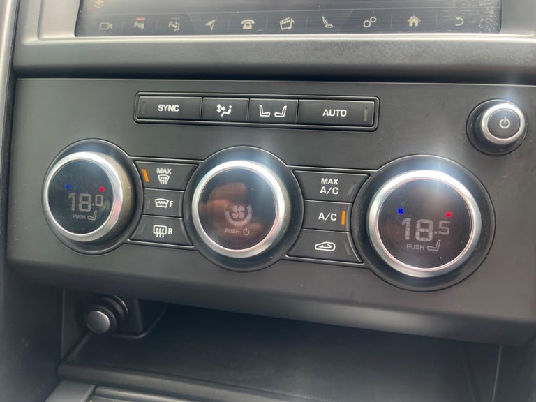 2020 Land Rover Discovery 3.0 SD V6 Landmark Edition Auto 4WD Euro 6 (s/s) 5dr ESTATE Diesel Auto...