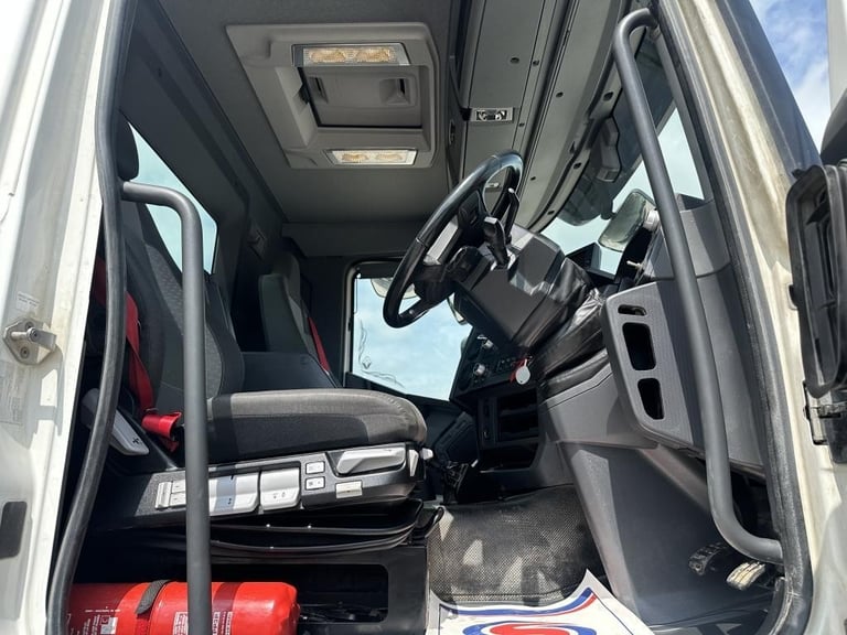 2022 RENAULT K440 8X4 TIPPER