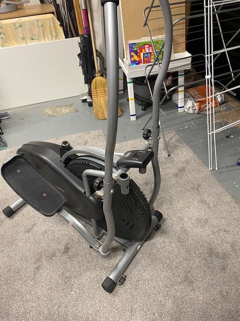 Cross Trainer