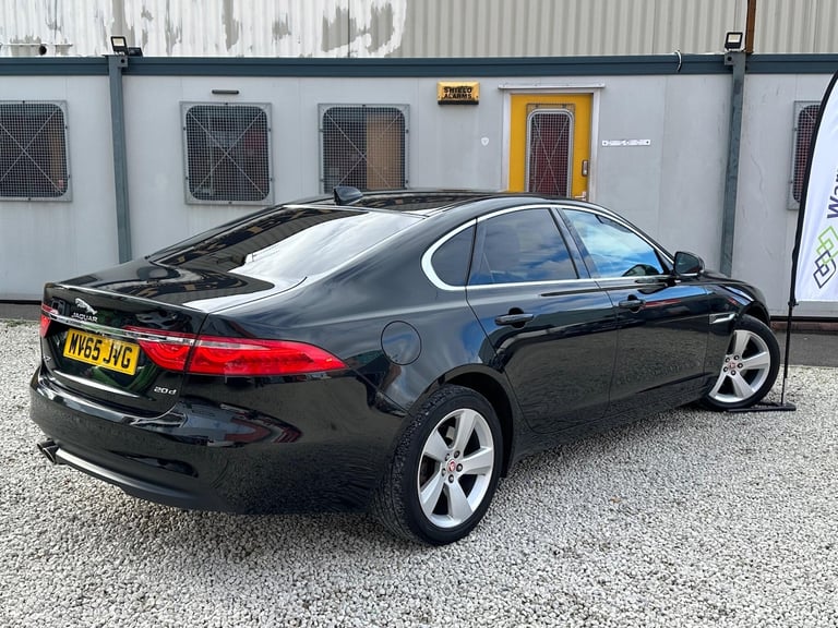 2015 Jaguar XF 2.0d Portfolio Auto Euro 6 (s/s) 4dr SALOON Diesel Automatic