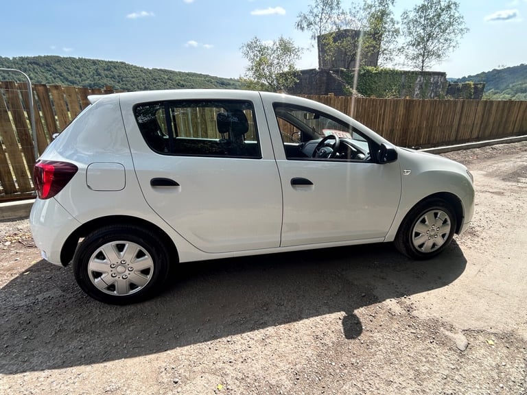2017 Dacia Sandero 1.0 SCe Ambiance 5dr HATCHBACK Petrol Manual